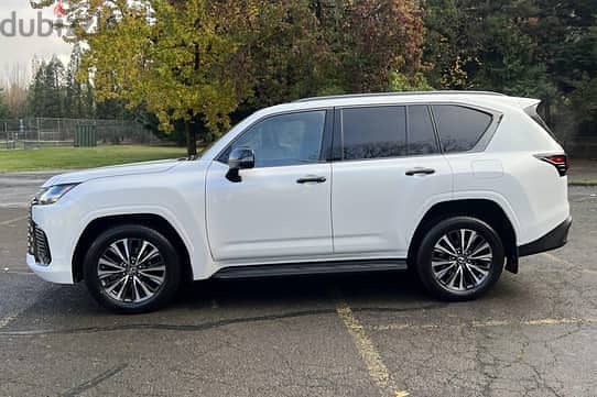 Lexus LX 600 2022  Premium 1