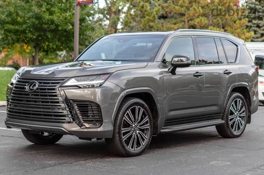Lexus LX 600 2023 1
