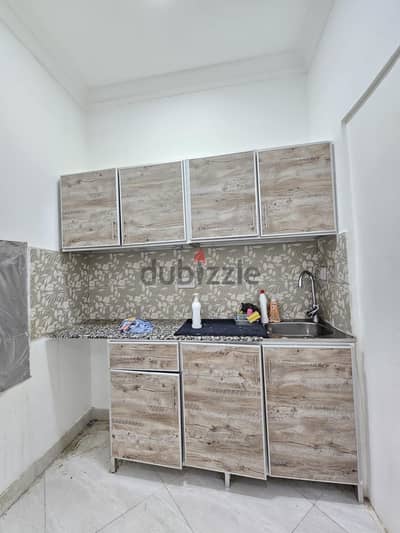 family room for rent in ain khaild