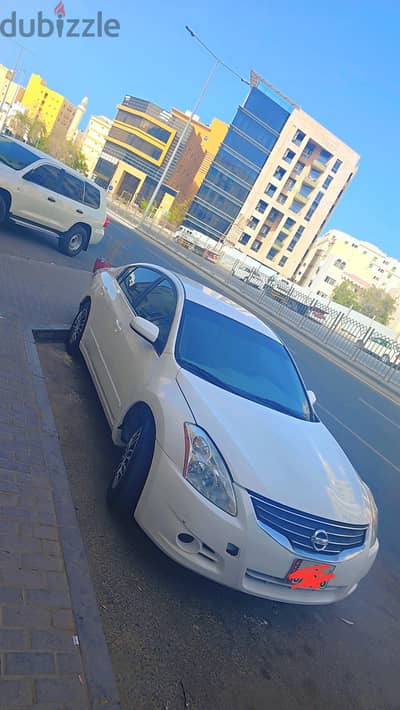 Nissan Altima 2012