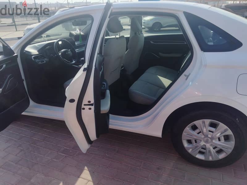 Geely Emgrand 2023 3