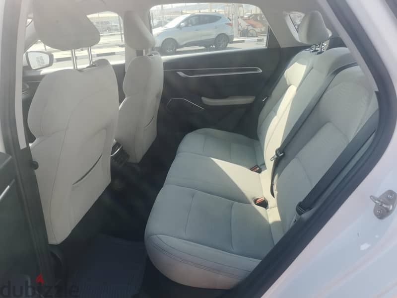 Geely Emgrand 2023 4