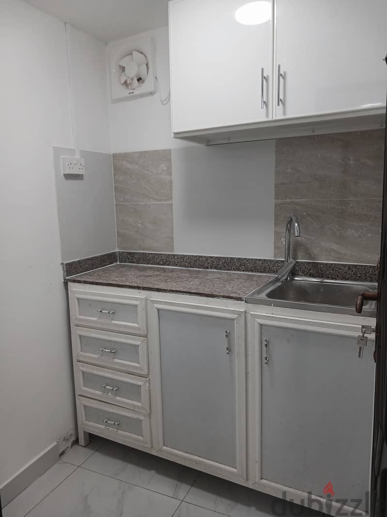 studio for rent in al wakhra 1