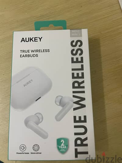 Aukey earbuds & baykron multi charger