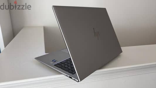hp zebook Firefly G10 13th gen