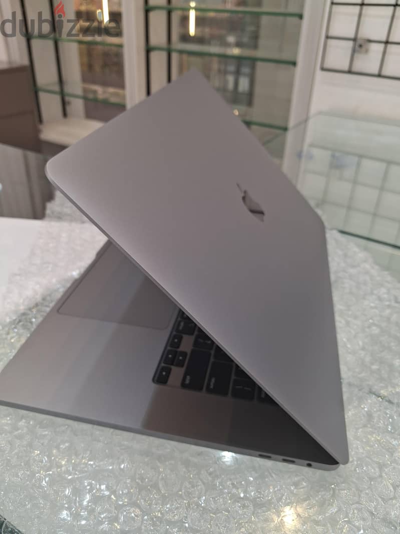 Apple macbook pro 2019 Touch bar 2