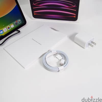 Apple iPad Pro 11-inch + Magic Keyboard & Apple Pencil