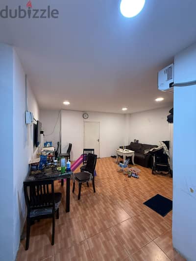 1 BHK  UNFURNISHED NAUIJA NEAR DANA SUPER MARKET