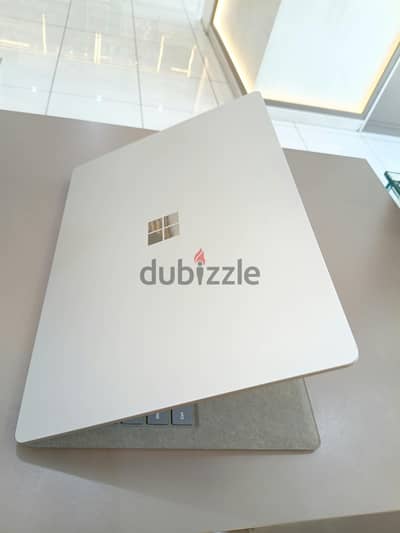 Microsoft surface laptop 4