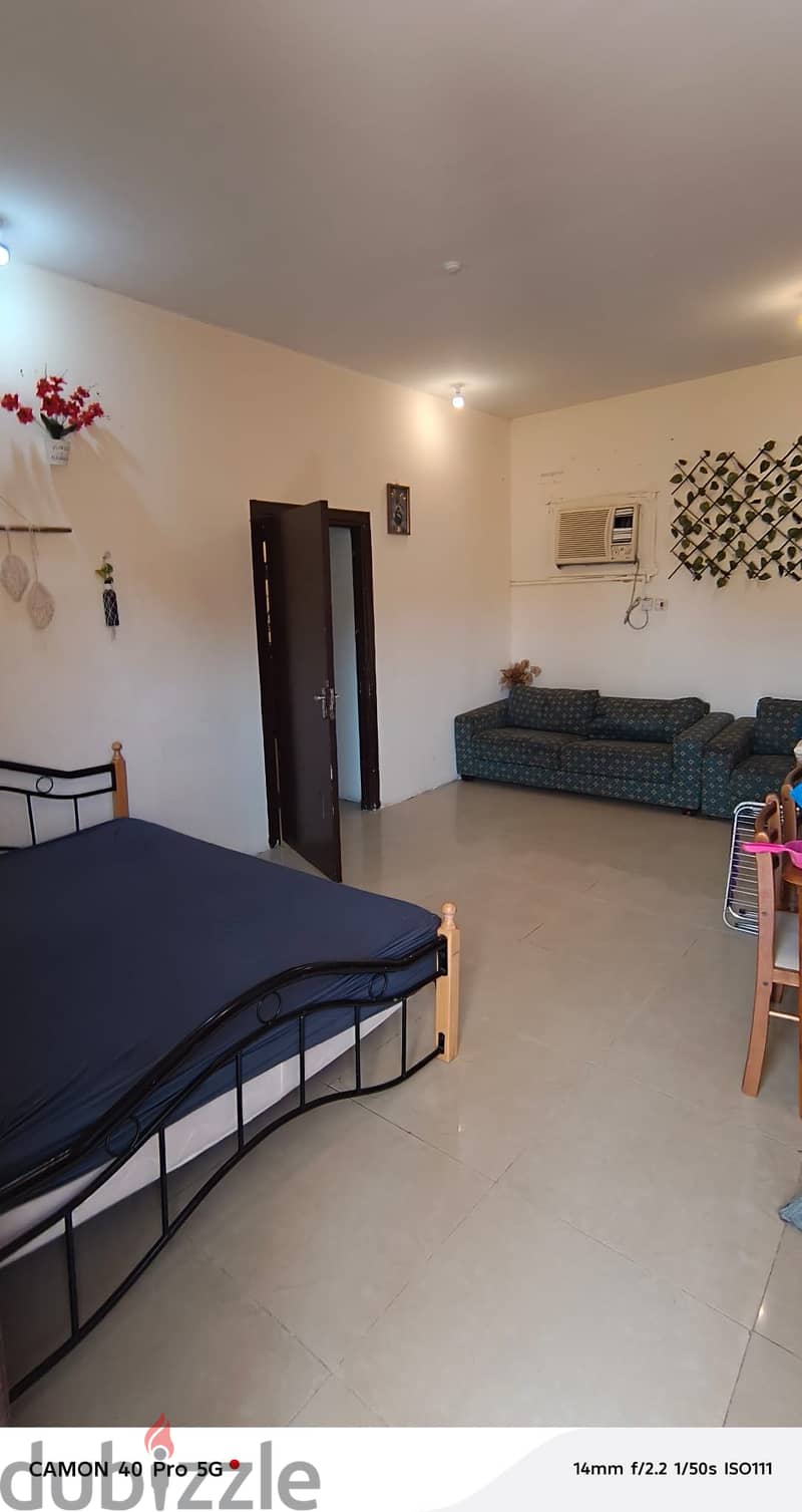 1bhk available lulu back from nov 1 3