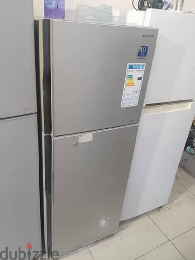Hitachi medium size fridge for sale