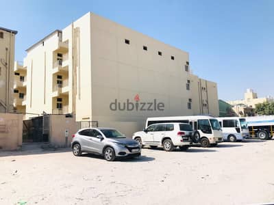 31 Room For Rent - Single Building