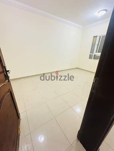 Bed space in Najma Executive 650 Qr Rent all including