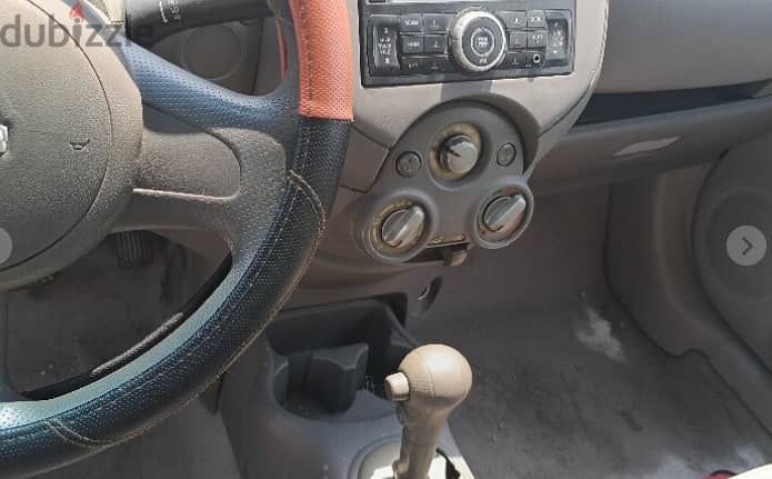 Nissan Sunny 2012 1