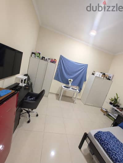 family Room for rent in Al wakhra
