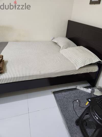 Queen size Bed with Matress for Sale