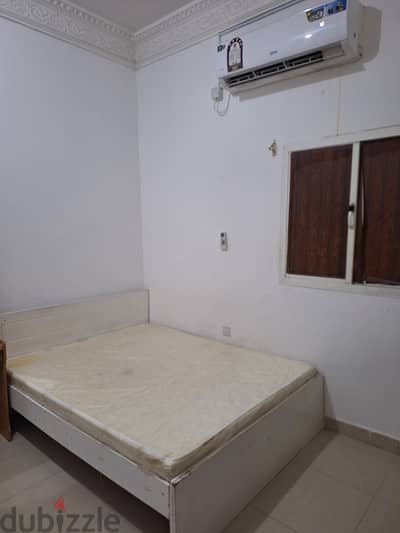 FULLY FURNISHED STUDIO ROOM FOR FAMILY OR EXECUTIVE BACHELORS