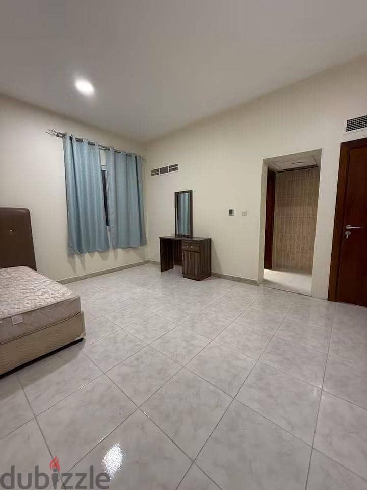 Male Executive Bachelor Room 1