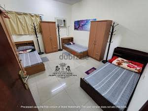 Ladies bed space available wakra