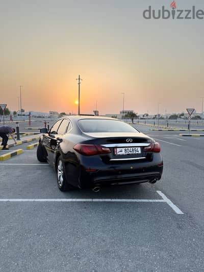 Infiniti Q70 2016