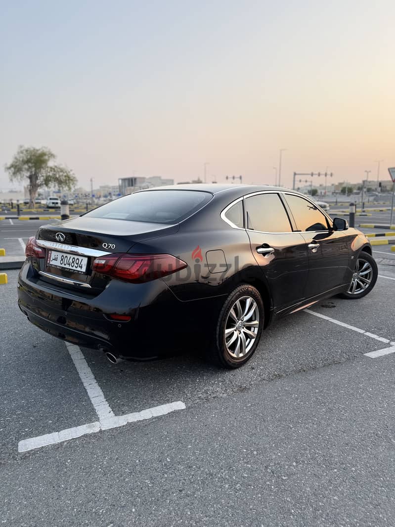 Infiniti Q70 2016 1