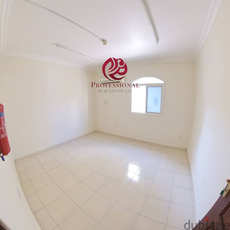 Unfurnished 3 BHK Flat in Al Gharaffa for Family ONLY 4