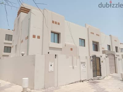 استديوهات للايجار بدون عموله مع اسبوعين فرى