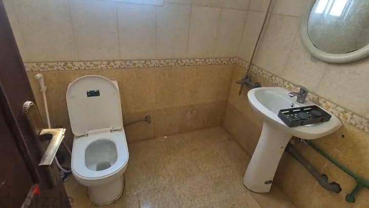 studio avilable for rent 4