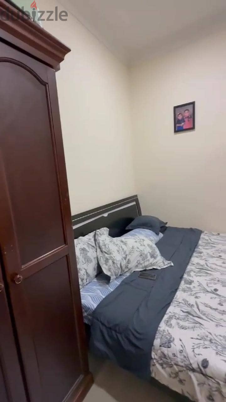 studio avilable for rent 5