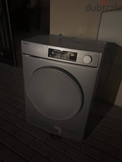 Clothes dryer sharp used