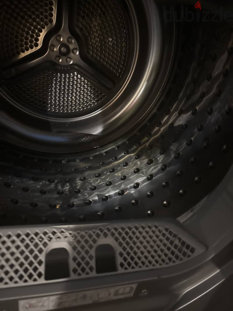 Clothes dryer sharp used 1