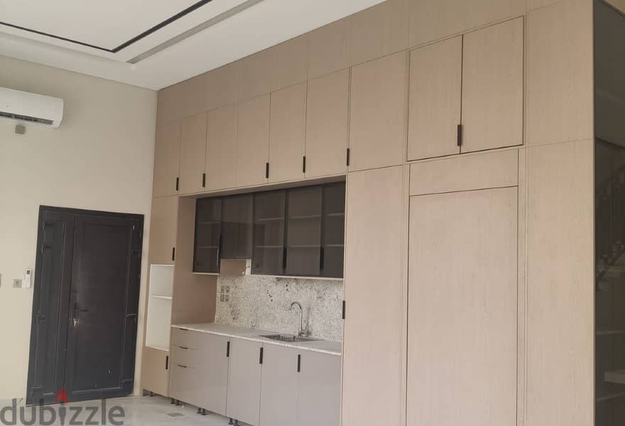 SPECIAL VILLA 7 BDR FULLY RENOVATED ANNEX MAJLIS 4