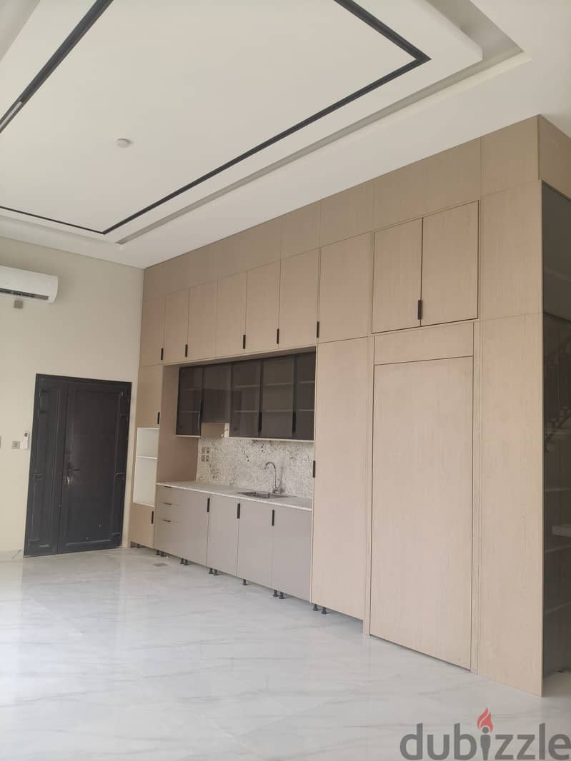 SPECIAL VILLA 7 BDR FULLY RENOVATED ANNEX MAJLIS 10