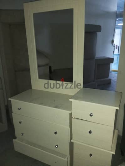 Dressing & drawers