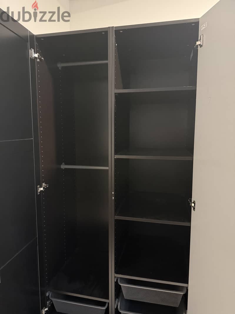 Wardrobe with mirror 2
