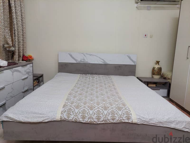 King Size Bed, Two Side Tabels & Chest Drawer ( Purchased from Homecen 2
