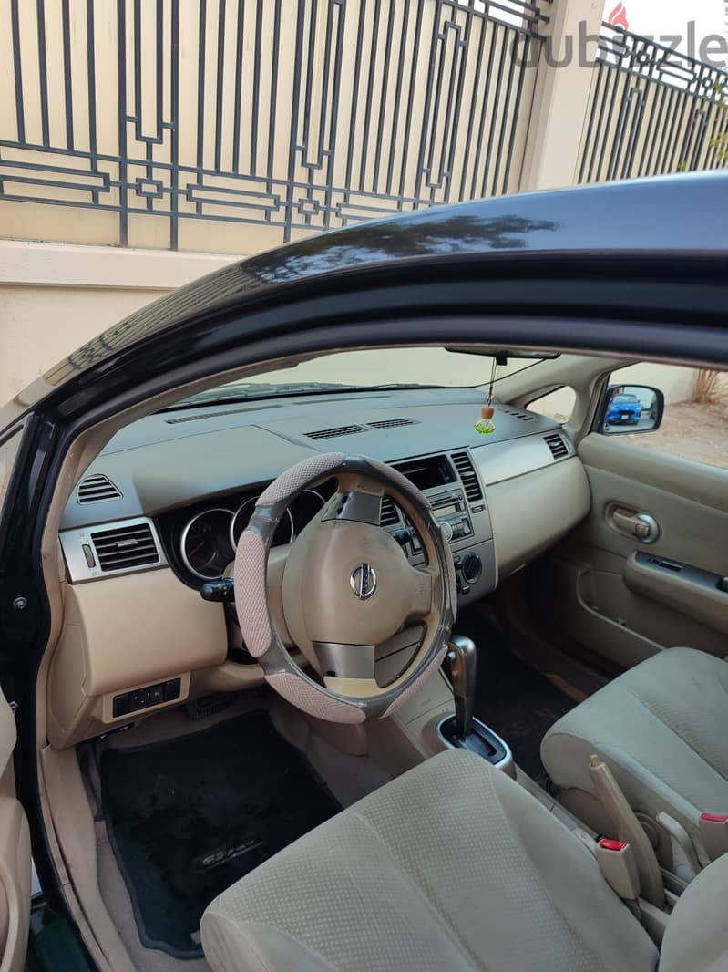 Nissan Tiida Hutchback for sale 3