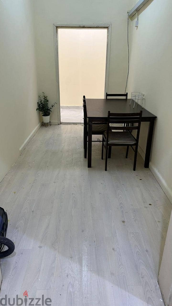 2bhk for rent in al wakhra 9