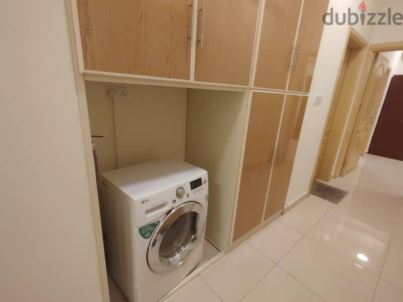 Executive bachelors rooms for rent 14