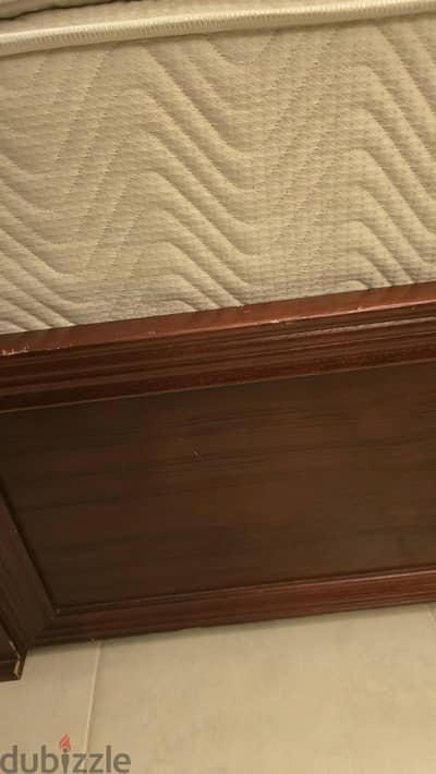 Cloud 9 mattress and wooden bed
