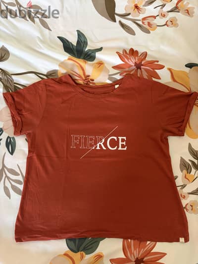 T - shirt