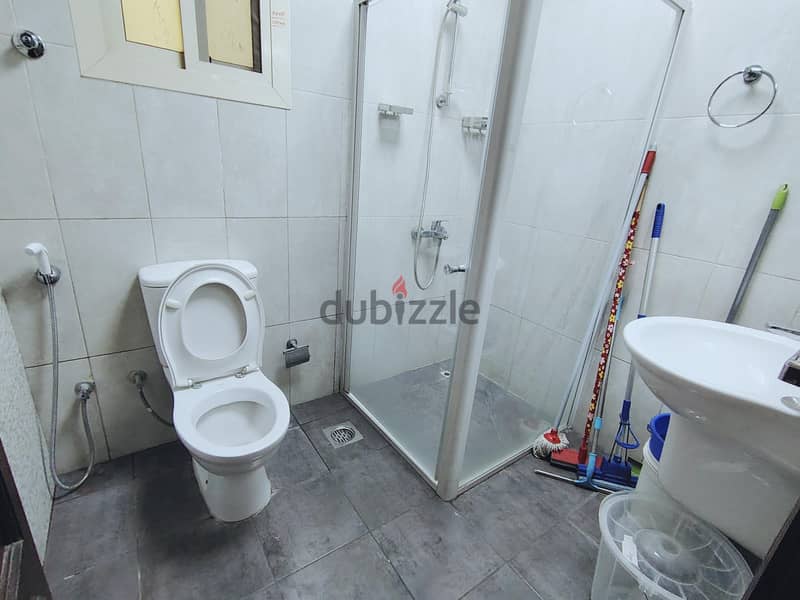 Executive bachelors rooms for rent 3