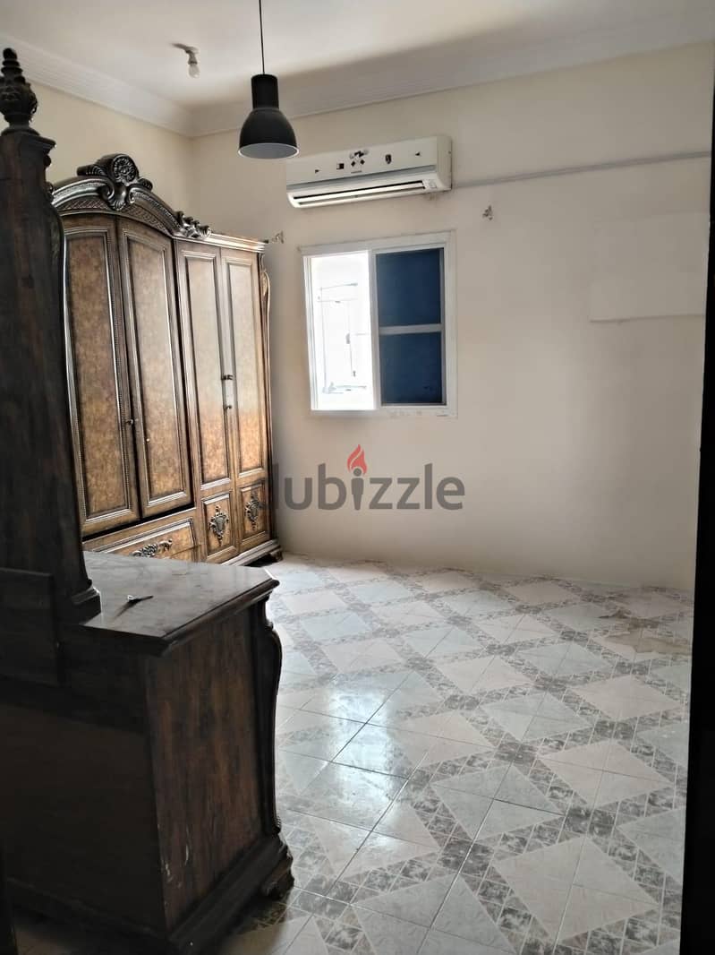 studio available for rent 1
