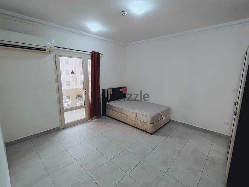 Executive bachelors rooms for rent 2