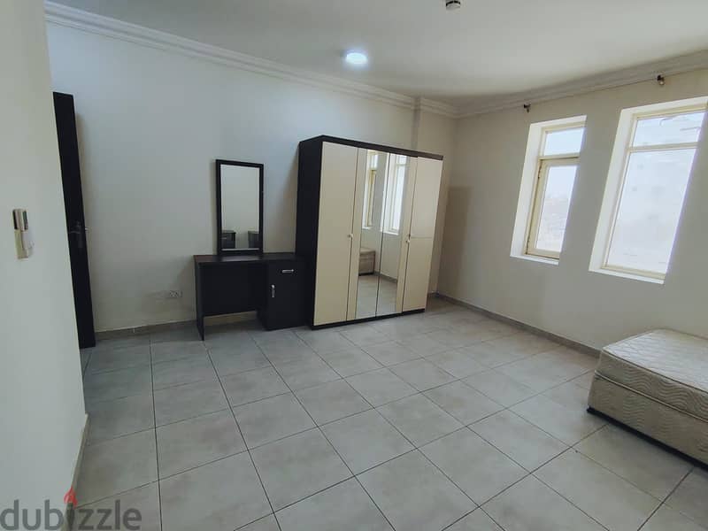 Executive bachelors rooms for rent 18