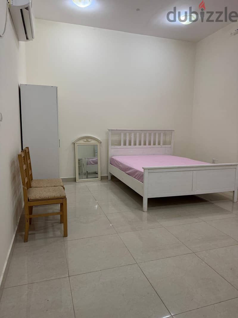 furnished family Studio mammura QR2600 3