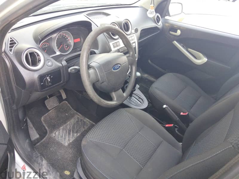 Ford Figo 2014 3