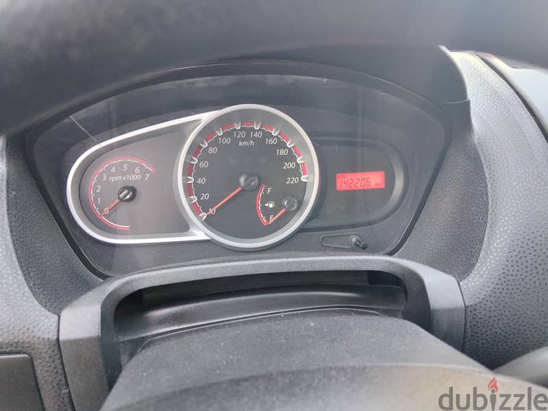 Ford Figo 2014 4