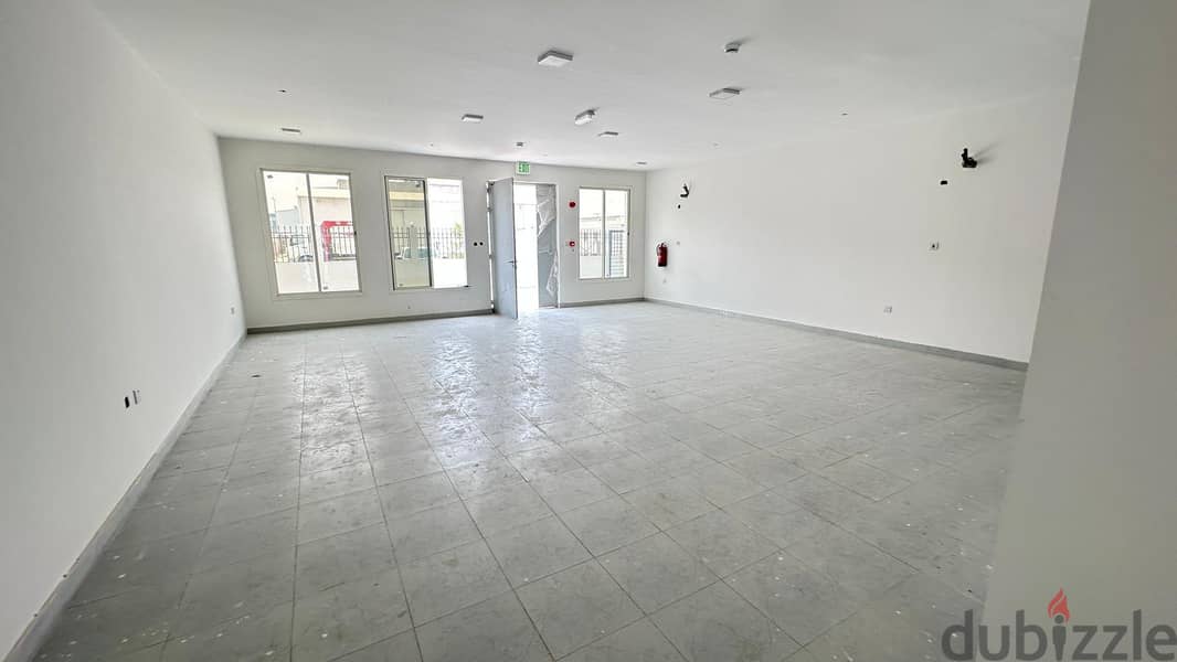2200 Facility Warehouse 15 Room For Rent 3