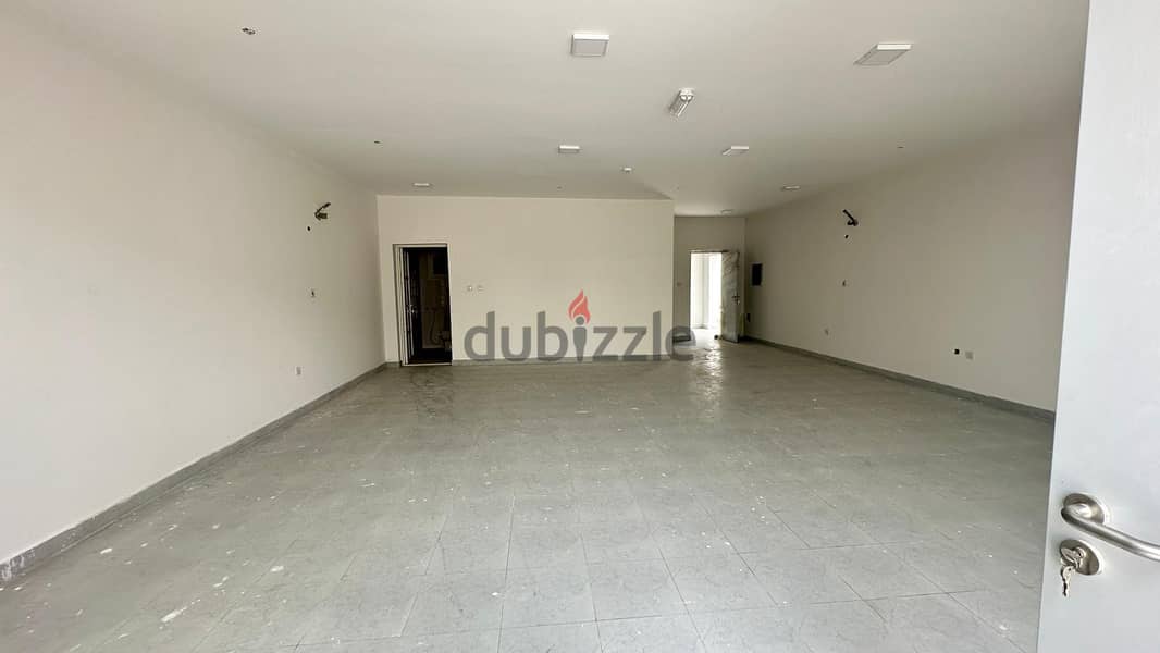 2200 Facility Warehouse 15 Room For Rent 4